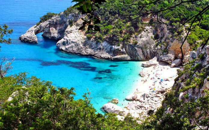 The 5 Best Beaches in Italy