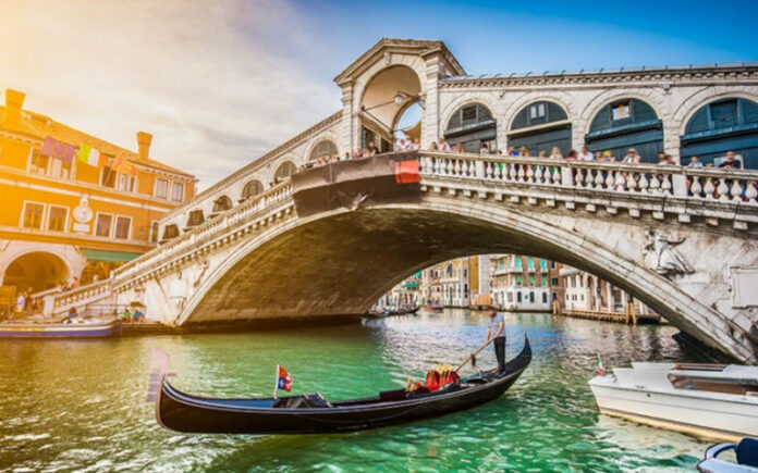 Top 10 Must-See Attractions in Venice