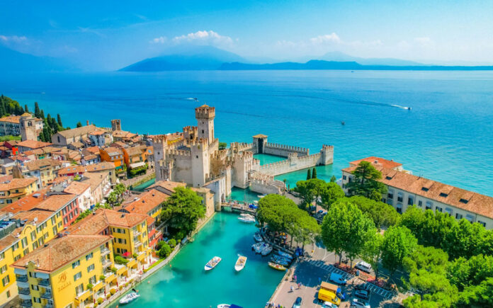 Top 9 Most Beautiful Lake Towns in Italy