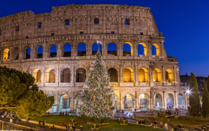 Top 10 Reasons to Visit Italy This Christmas