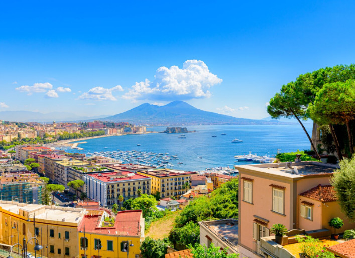 Best Time to Visit Naples